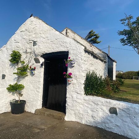 Charming 2 Bed House Near Rhoscolyn Discounts For Villa Holyhead Buitenkant foto