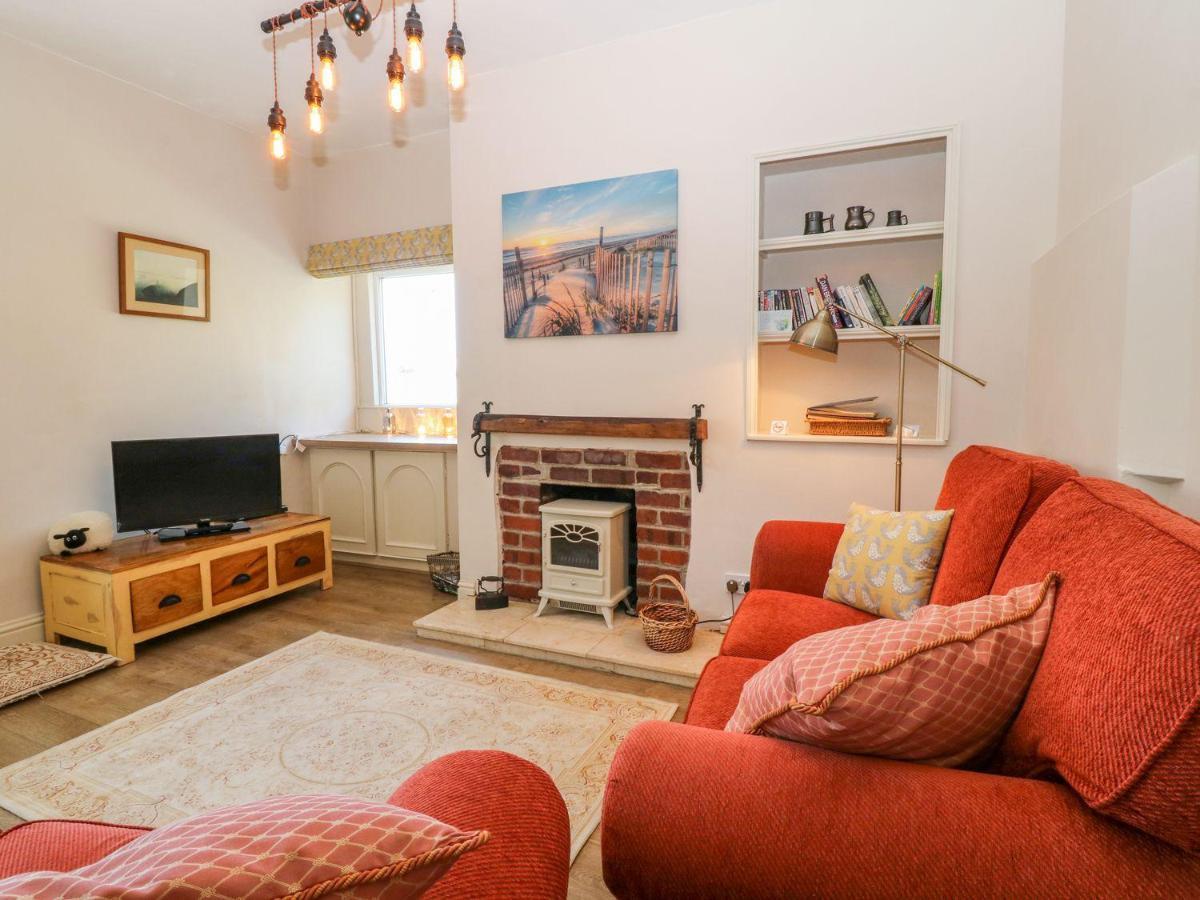 Charming 2 Bed House Near Rhoscolyn Discounts For Villa Holyhead Buitenkant foto