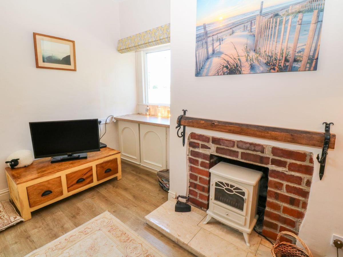 Charming 2 Bed House Near Rhoscolyn Discounts For Villa Holyhead Buitenkant foto